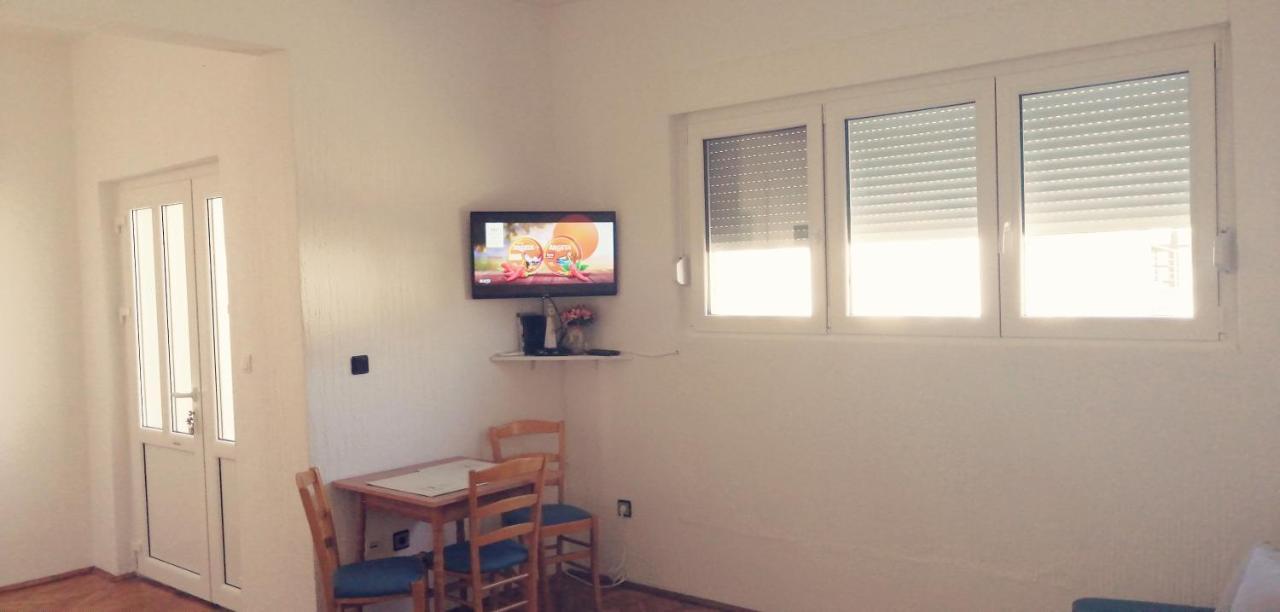 Apartman Studio Katarina Golubac Luaran gambar